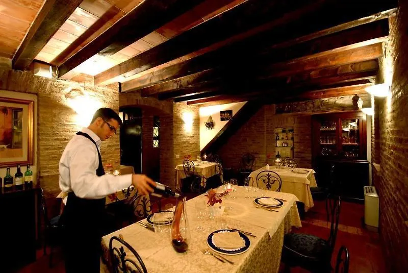 Locanda Del Feudo Suite & Restaurant Castelvetro di Modena