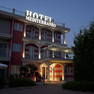 https://hotel-mediterraneo-villa-cortese.it-lombardy.com